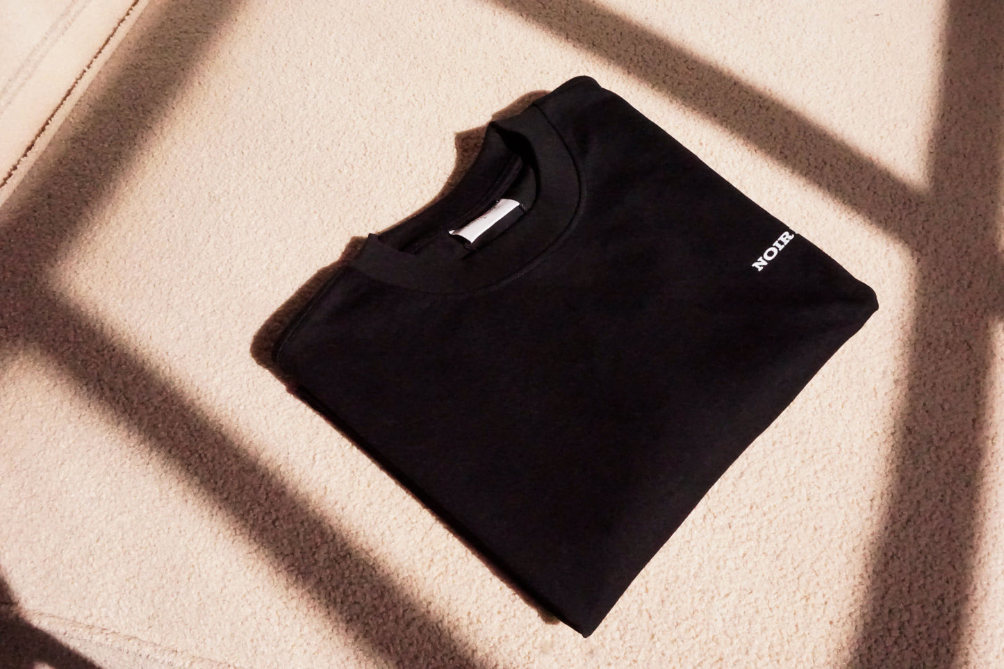 Black Premium Heavyweight T-Shirt With a Back Logo
