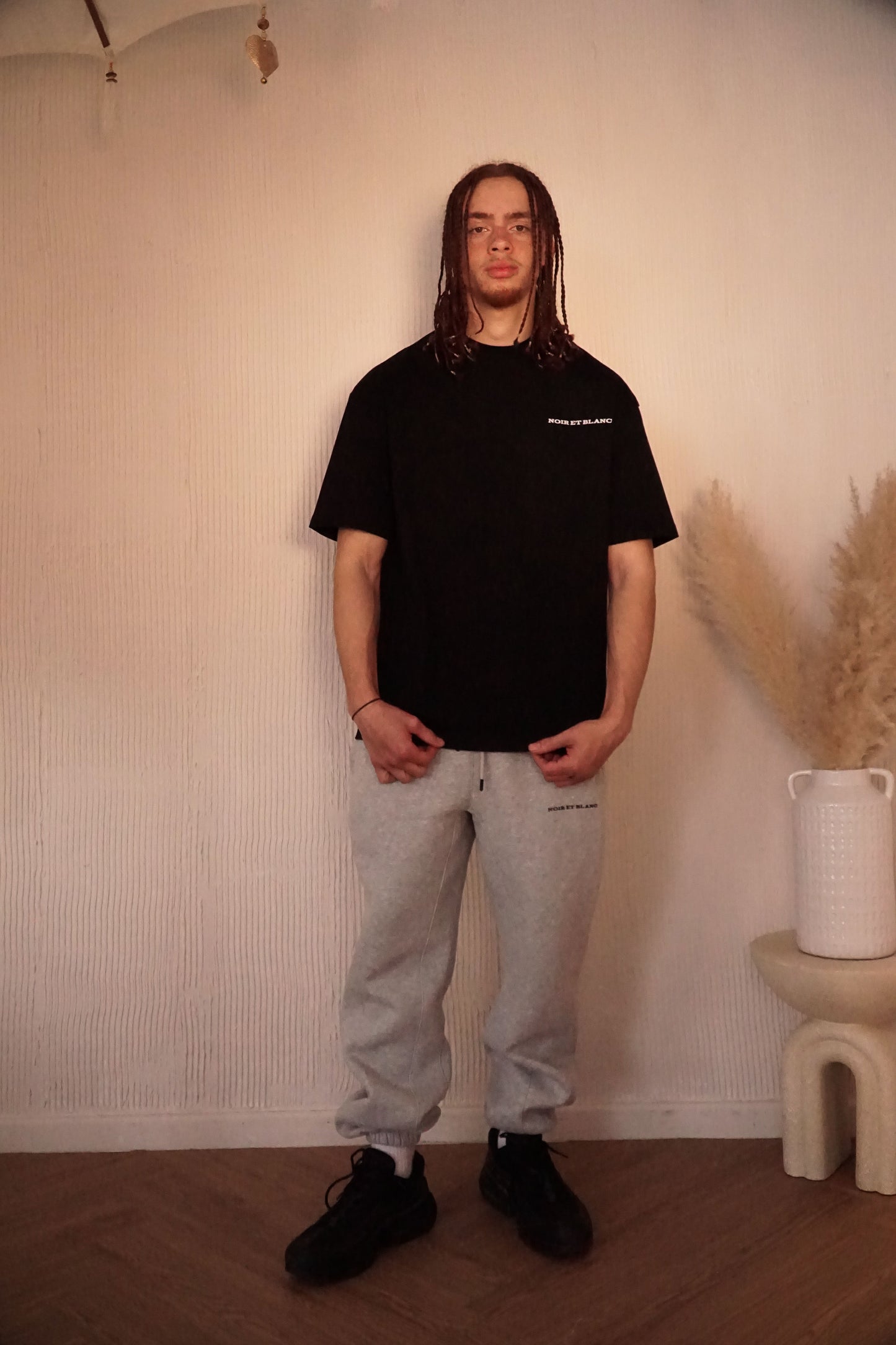 Black Premium Heavyweight T-Shirt With a Back Logo