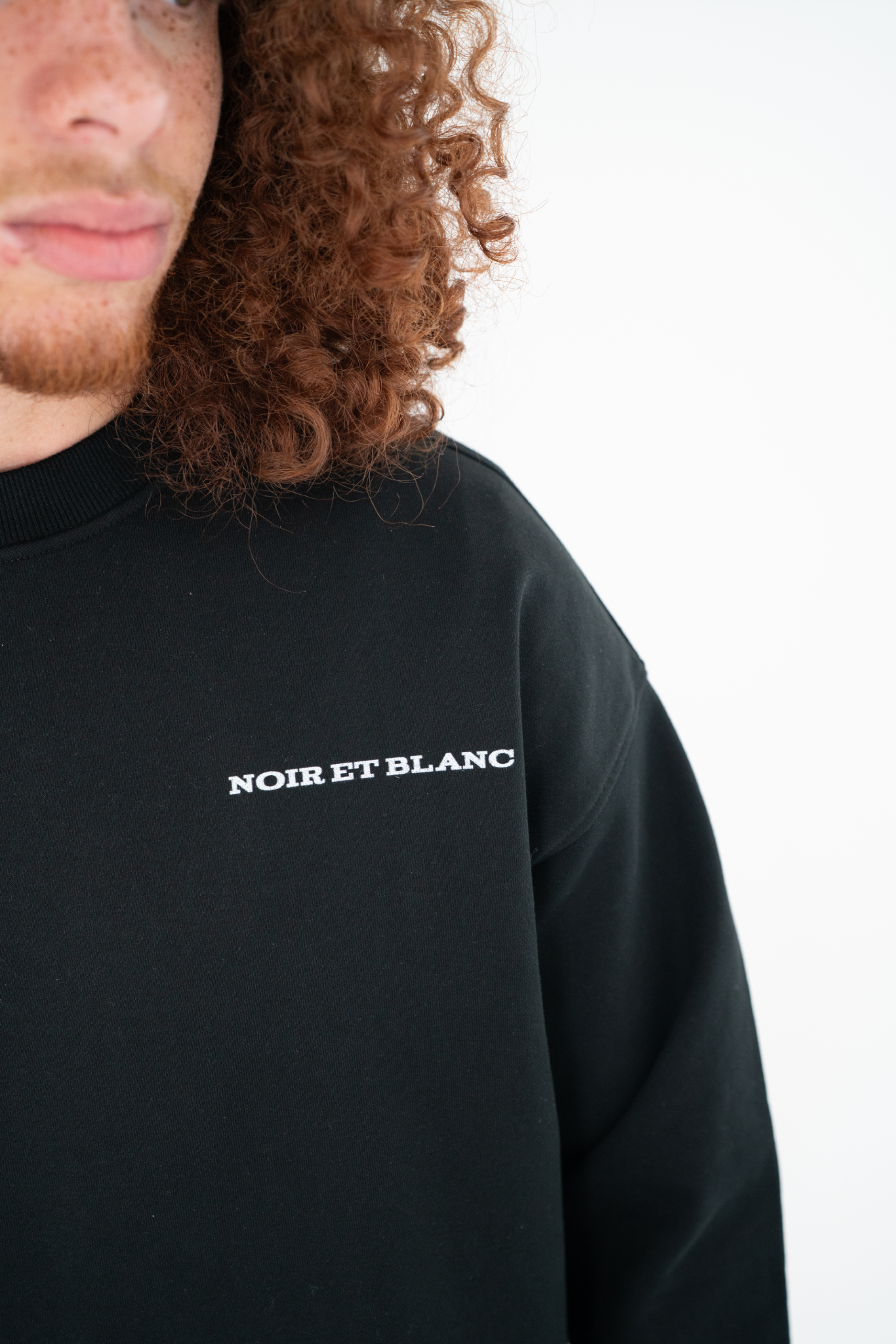 Black Everyday Sweatshirt With Bird Design