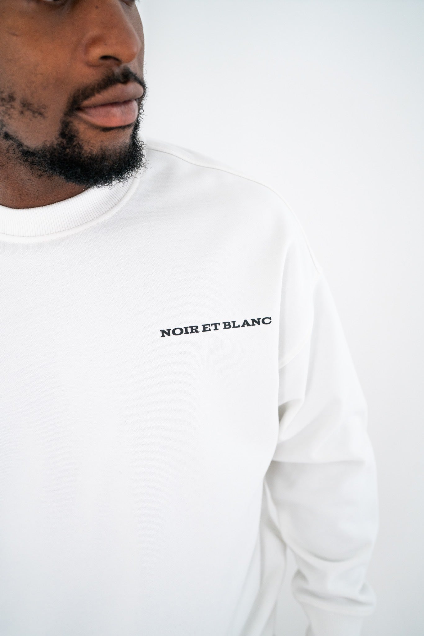 White Every Day Sweatshirt With Bird Design